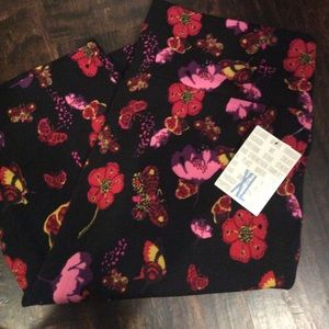 Lularoe Cassie black Cassie skirt